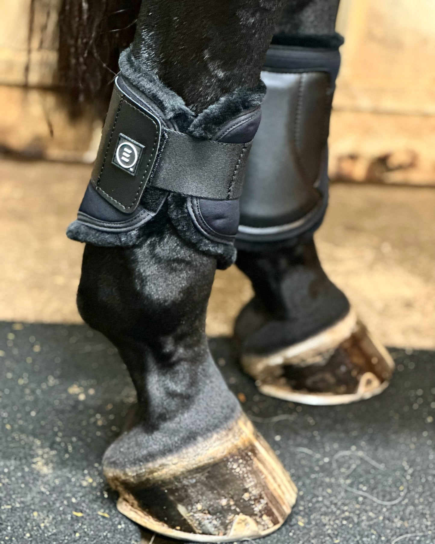 Everyday Essential Vegan Sheepswool Hind Boot